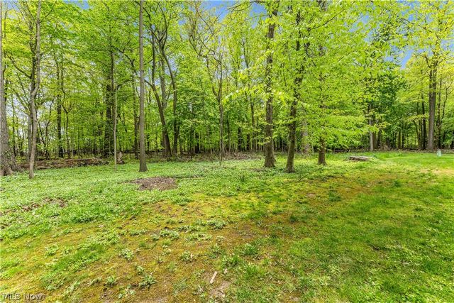 36 Oakshore Drive, Bratenahl, OH 44108