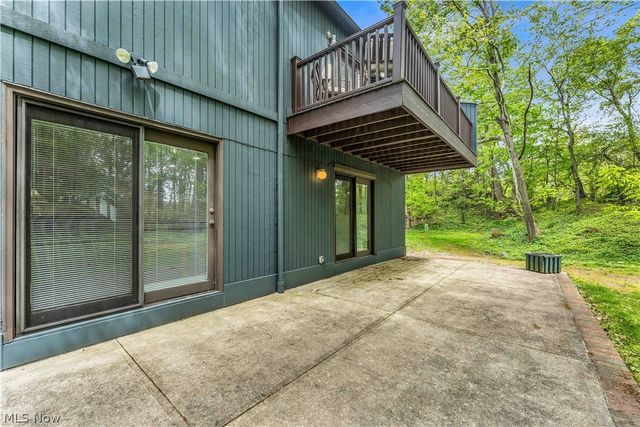 36 Oakshore Drive, Bratenahl, OH 44108