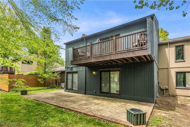 36 Oakshore Drive, Bratenahl, OH 44108