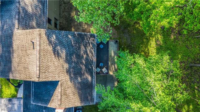 36 Oakshore Drive, Bratenahl, OH 44108