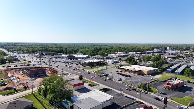 1430 W Kearney Street, Springfield, MO 65803