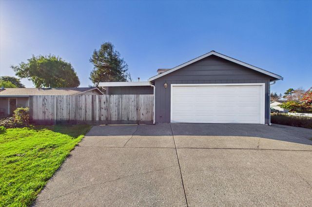 1968 Cascara Street, Mckinleyville, CA 95519