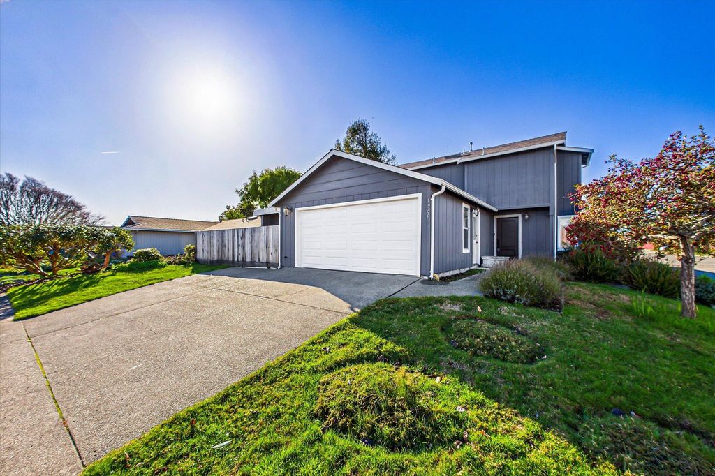 1968 Cascara Street, Mckinleyville, CA 95519