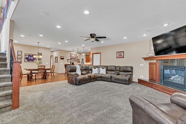 2418 N Springdale Cir, Wichita, KS 67228