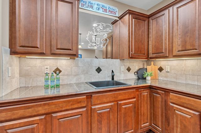 2418 N Springdale Cir, Wichita, KS 67228