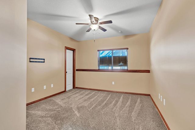 2418 N Springdale Cir, Wichita, KS 67228