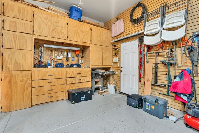 2418 N Springdale Cir, Wichita, KS 67228