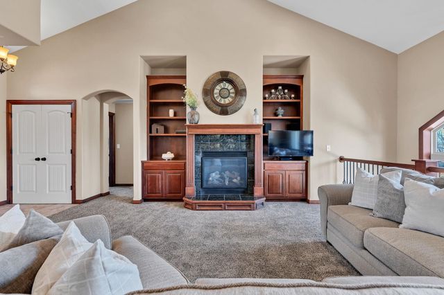 2418 N Springdale Cir, Wichita, KS 67228