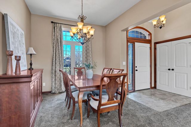 2418 N Springdale Cir, Wichita, KS 67228