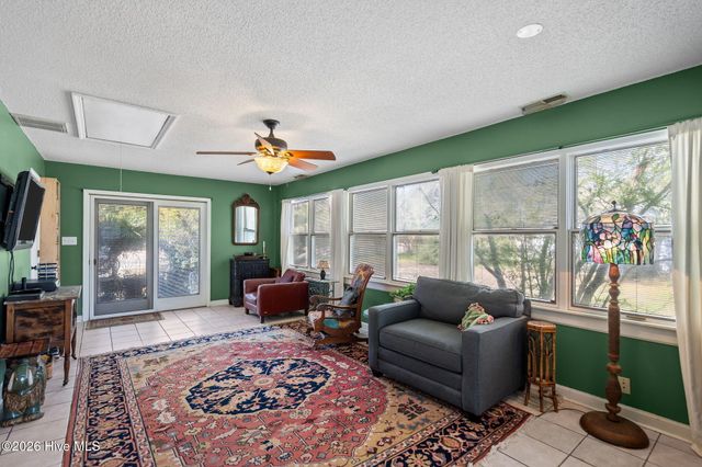 814 Cape Fear Boulevard, Carolina Beach, NC 28428