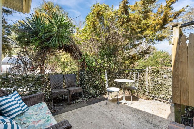 814 Cape Fear Boulevard, Carolina Beach, NC 28428