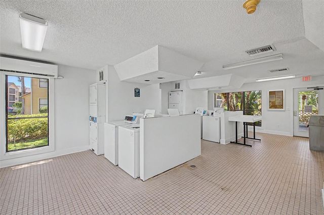 11901 4TH STREET N 1206, St Petersburg, FL 33716