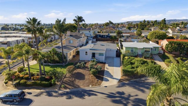 1412 Frankfort St, San Diego, CA 92110