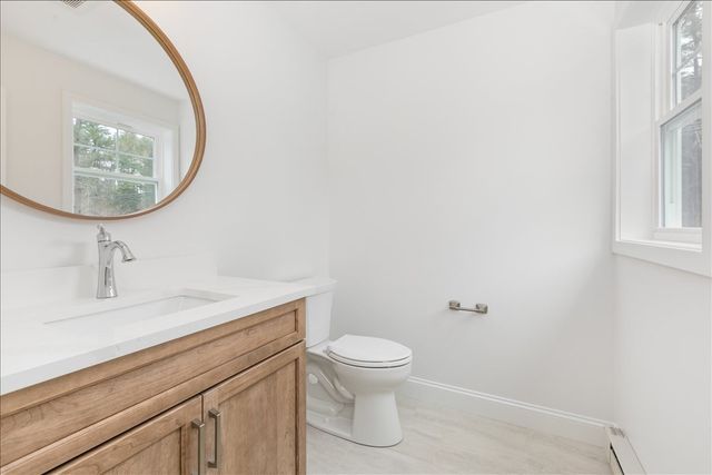 1152 Bridge St, Pelham, NH 03076