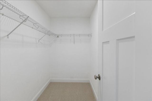 1152 Bridge St, Pelham, NH 03076