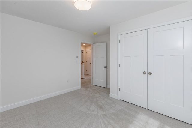 1152 Bridge St, Pelham, NH 03076