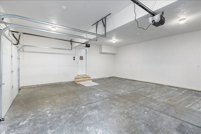 1152 Bridge St, Pelham, NH 03076