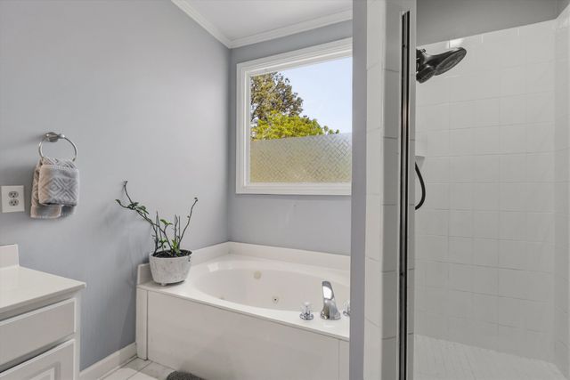 1012 RIVER CURRENTS DR, Memphis, TN 38103