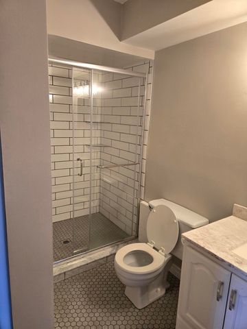 1512 Normandy Road 105, Royal Oak, MI 48073