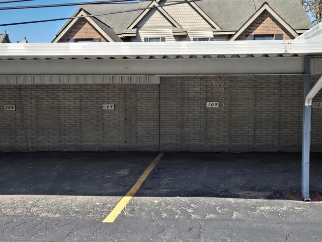1512 Normandy Road 105, Royal Oak, MI 48073