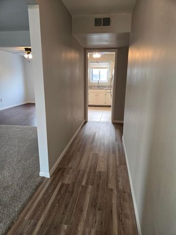 1512 Normandy Road 105, Royal Oak, MI 48073