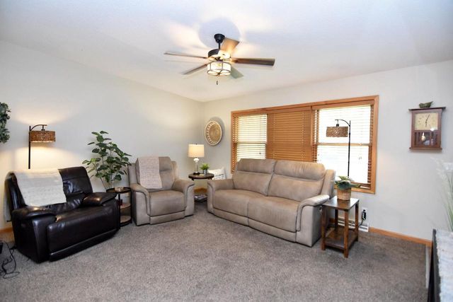 6043 245th AVENUE, Salem, WI 53168