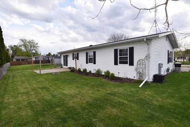 6043 245th AVENUE, Salem, WI 53168