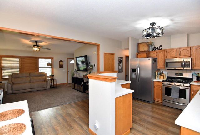 6043 245th AVENUE, Salem, WI 53168