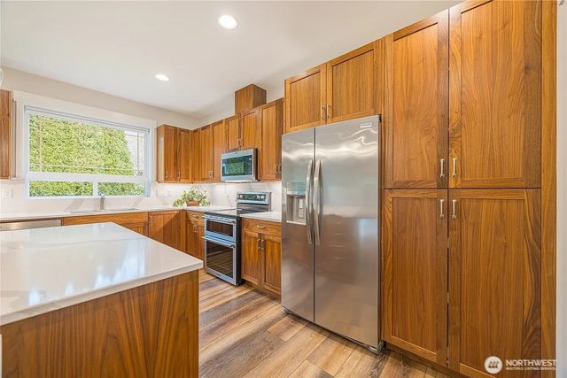 127 Sunrise View Avenue, Sequim, WA 98382