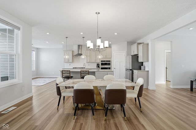 16067 Loire Valley Drive, Fishers, IN 46037