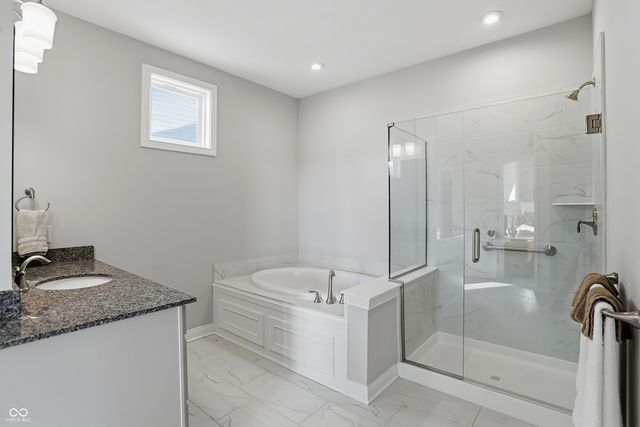 16067 Loire Valley Drive, Fishers, IN 46037