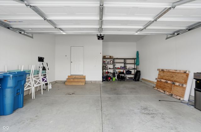 16067 Loire Valley Drive, Fishers, IN 46037