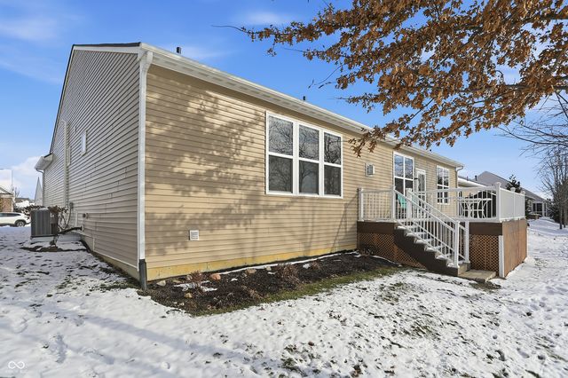 16067 Loire Valley Drive, Fishers, IN 46037