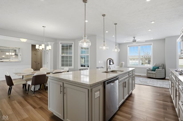 16067 Loire Valley Drive, Fishers, IN 46037