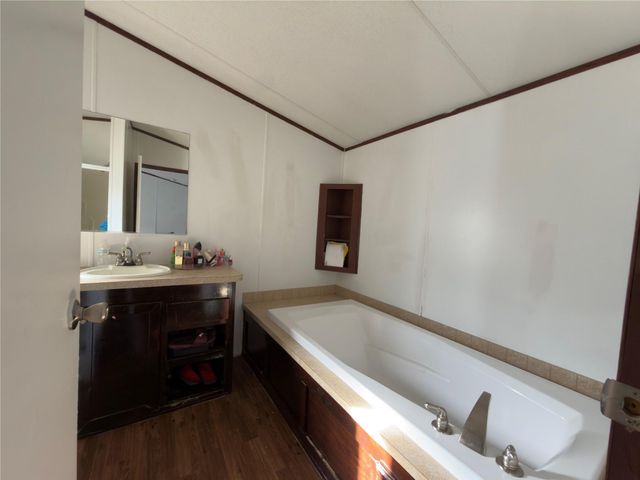 595 Road 3371a, Cleveland, TX 77327