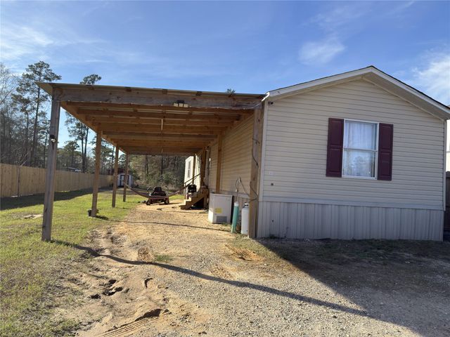 595 Road 3371a, Cleveland, TX 77327