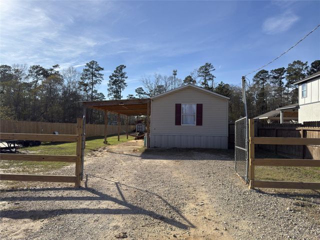 595 Road 3371a, Cleveland, TX 77327