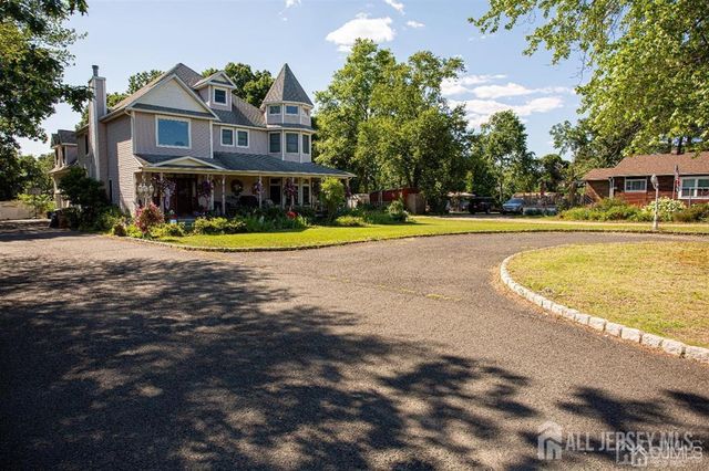 219 Johnson Lane, Sayreville, NJ 08859