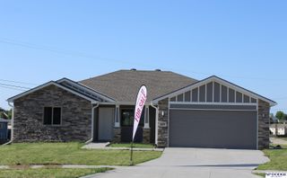 6450 N 13th Court, Lincoln, NE 68521