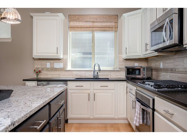 10862 Sw LISBON St, Wilsonville, OR 97070