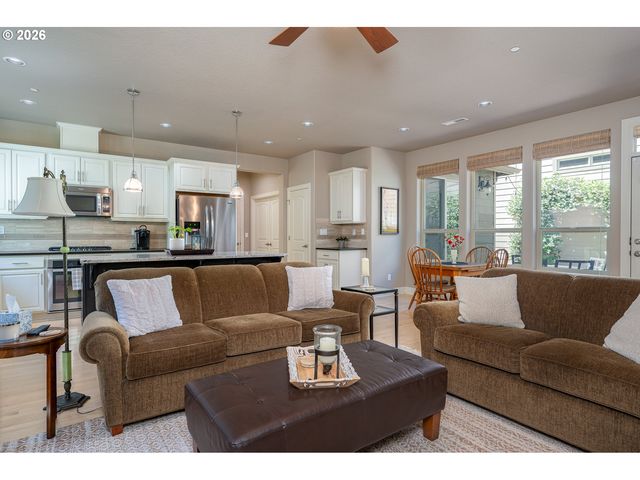 10862 Sw LISBON St, Wilsonville, OR 97070