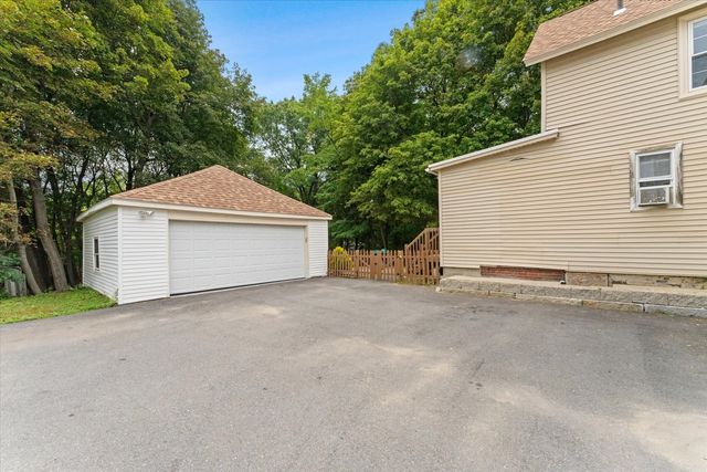 191 Pleasant St, Leominster, MA 01453