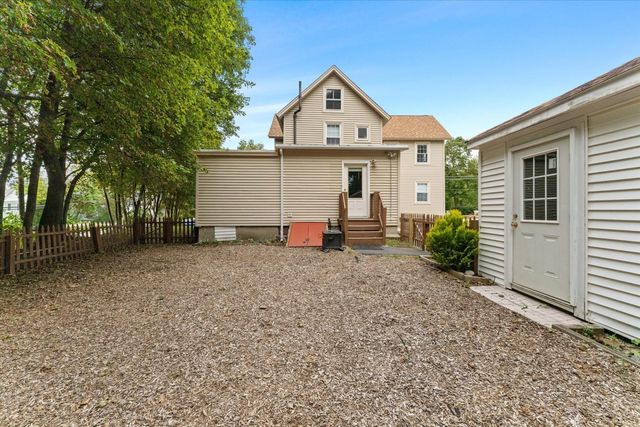 191 Pleasant St, Leominster, MA 01453
