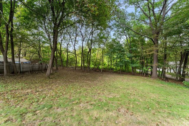 191 Pleasant St, Leominster, MA 01453