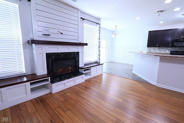 5250 Hearst Lane, Indianapolis, IN 46239