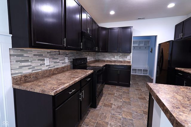 5250 Hearst Lane, Indianapolis, IN 46239