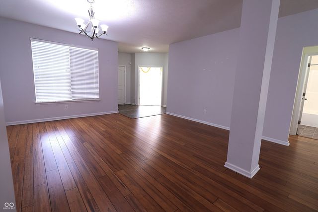 5250 Hearst Lane, Indianapolis, IN 46239