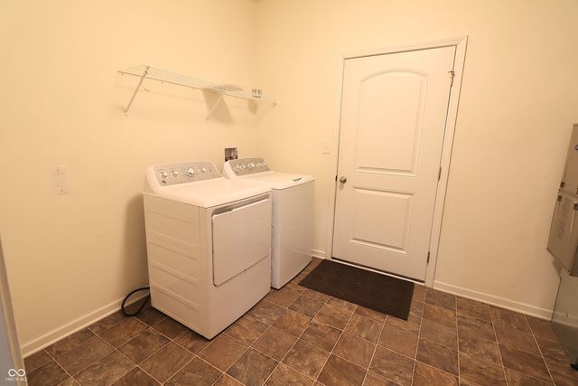 5250 Hearst Lane, Indianapolis, IN 46239