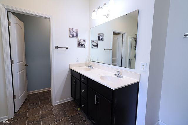 5250 Hearst Lane, Indianapolis, IN 46239