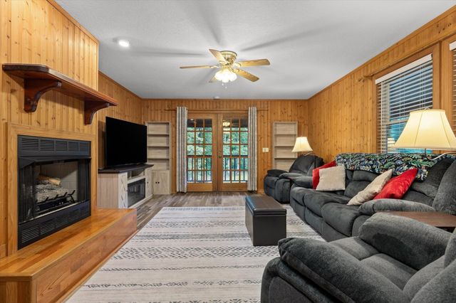 927 Casey Road, Trenton, GA 30752